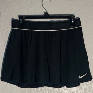 Nike Tennis Skirt, size L, Black